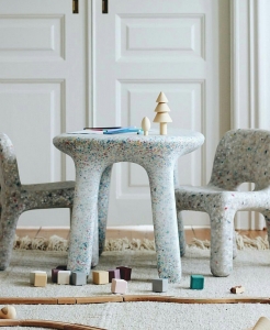 EcoBirdy Table (color: Party)